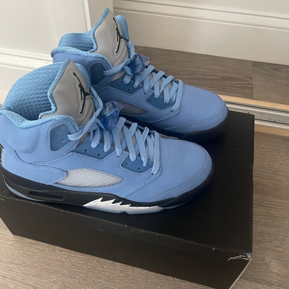 Jordan 5s - Picture 4 of 5